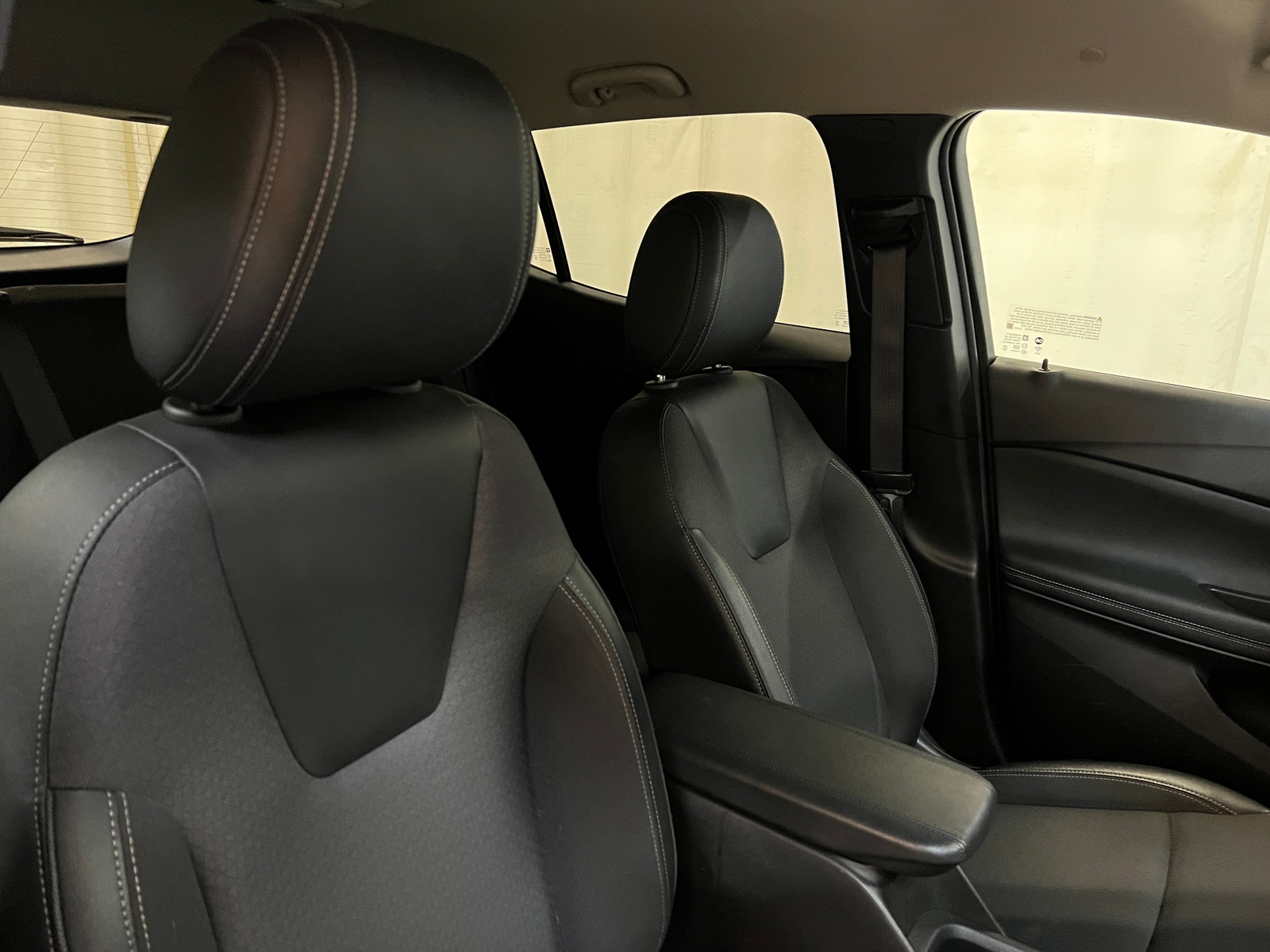 Thumbnail: 2025 Buick Encore GX - 2