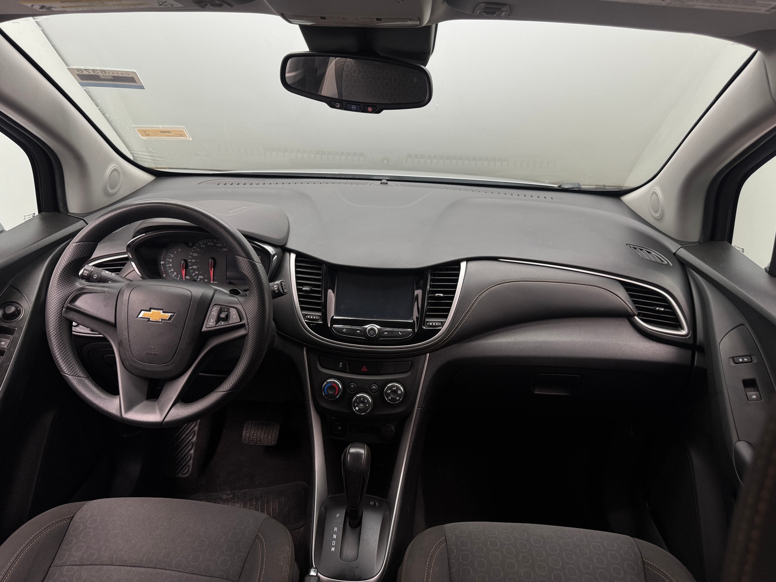 Thumbnail: 2017 Chevrolet Trax - 3