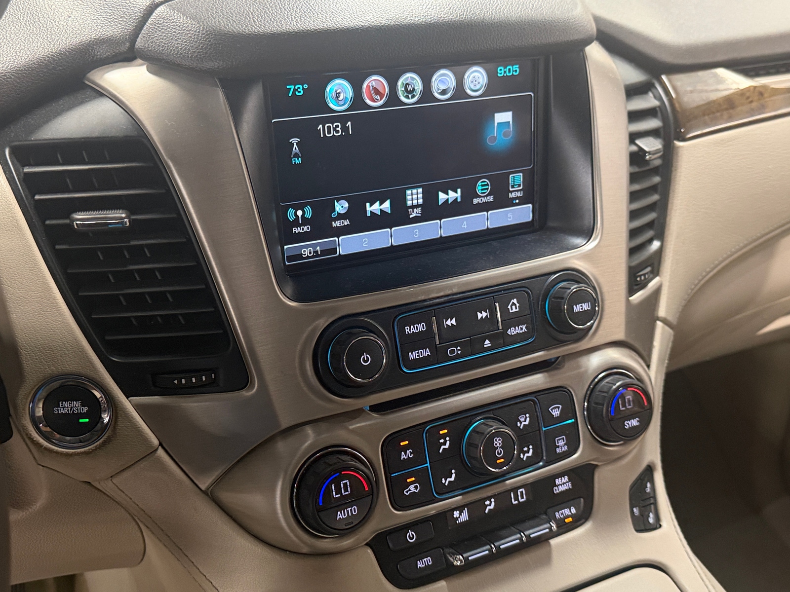 Thumbnail: 2017 GMC Yukon - 3