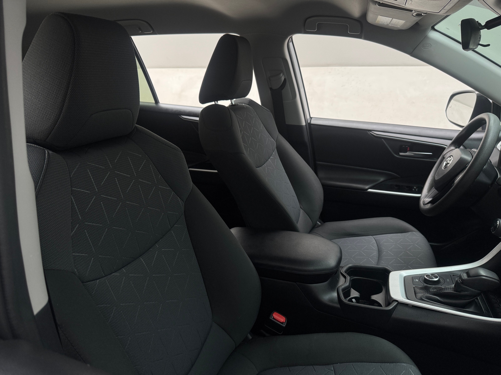 Thumbnail: 2020 Toyota RAV4 - 2