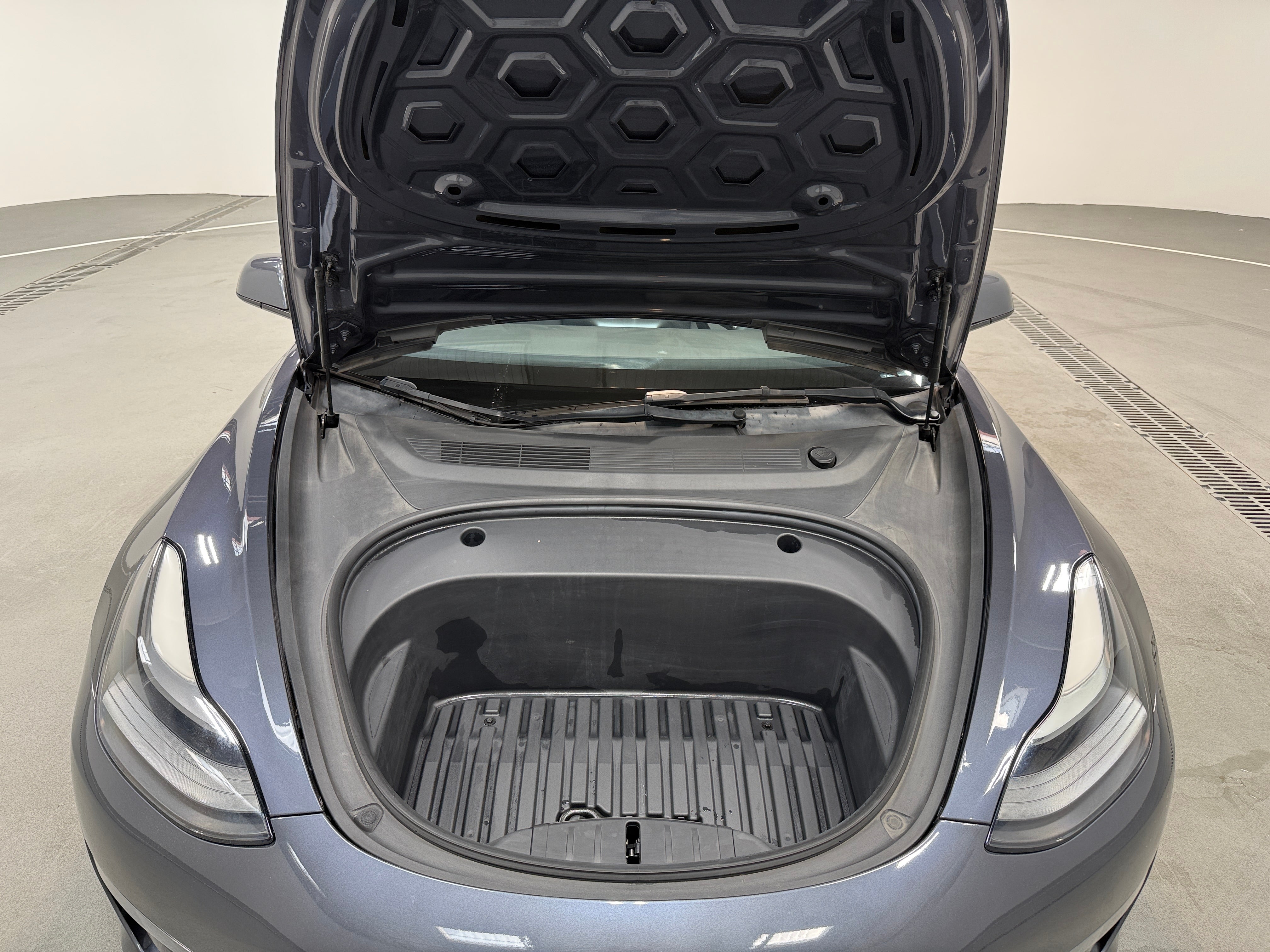 Used 2022 Tesla Model 3 Long Range with VIN 5YJ3E1EB5NF172385 for sale in Oak Creek, WI