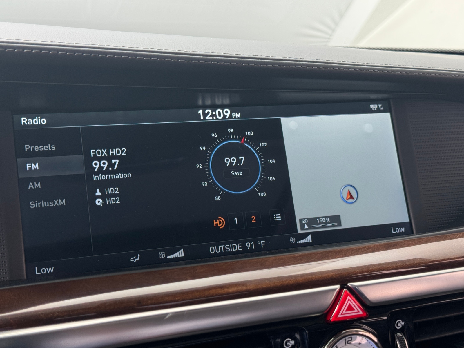 Thumbnail: 2018 Genesis G90 - 3