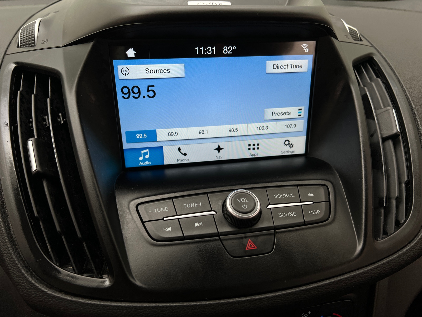 Thumbnail: 2017 Ford Escape - 3