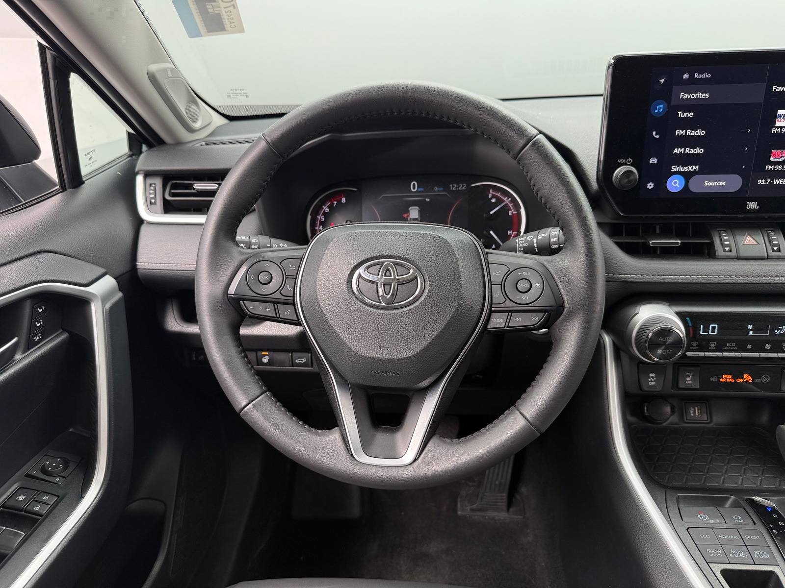 Thumbnail: 2025 Toyota RAV4 - 4