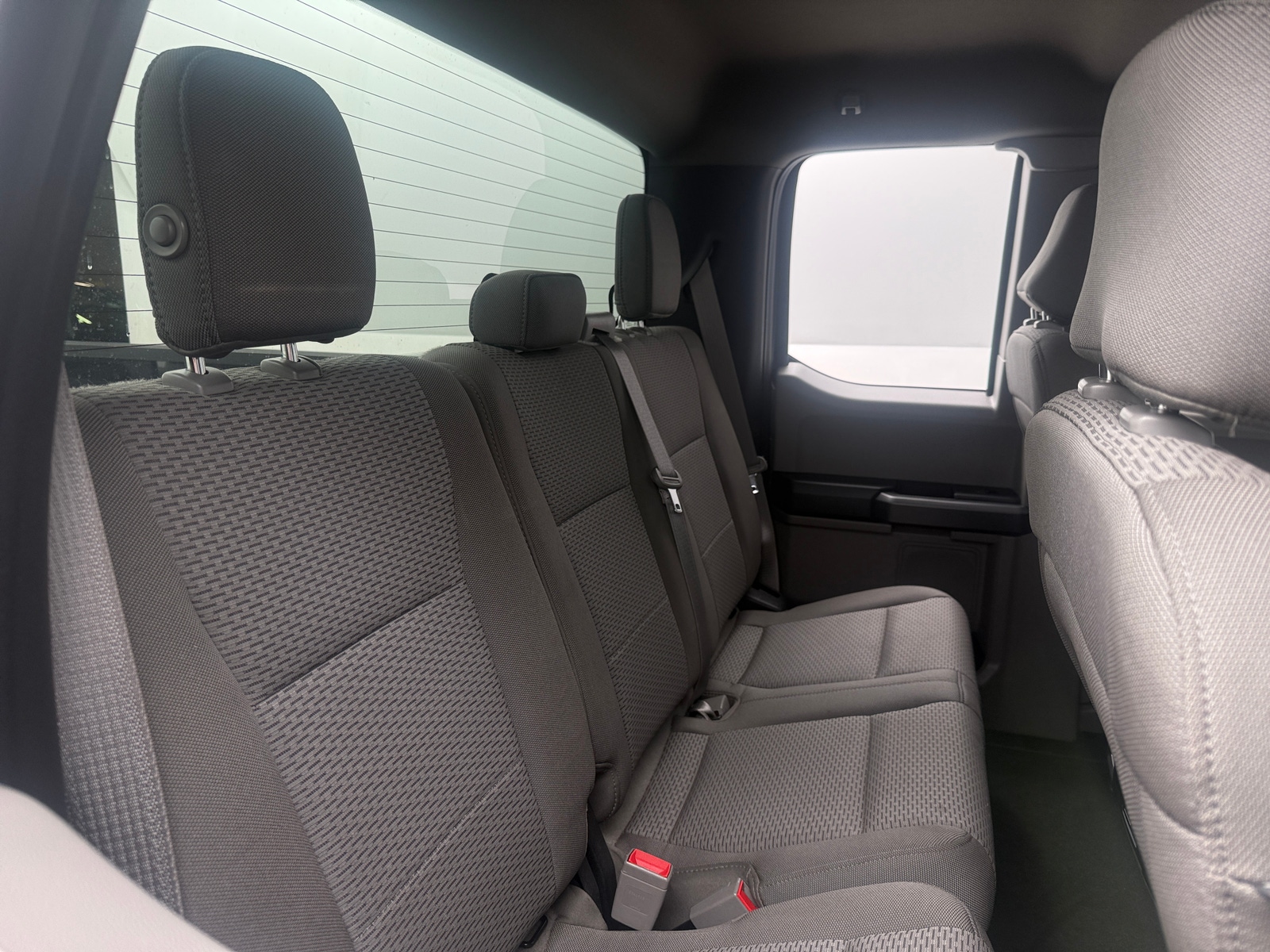 Thumbnail: 2018 Ford Econoline - 6