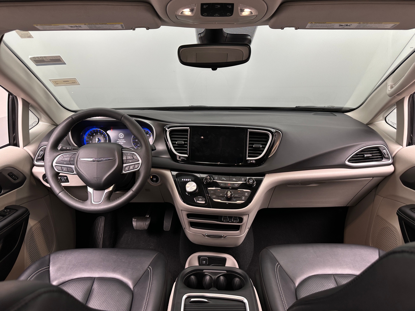 Thumbnail: 2024 Chrysler Pacifica - 2