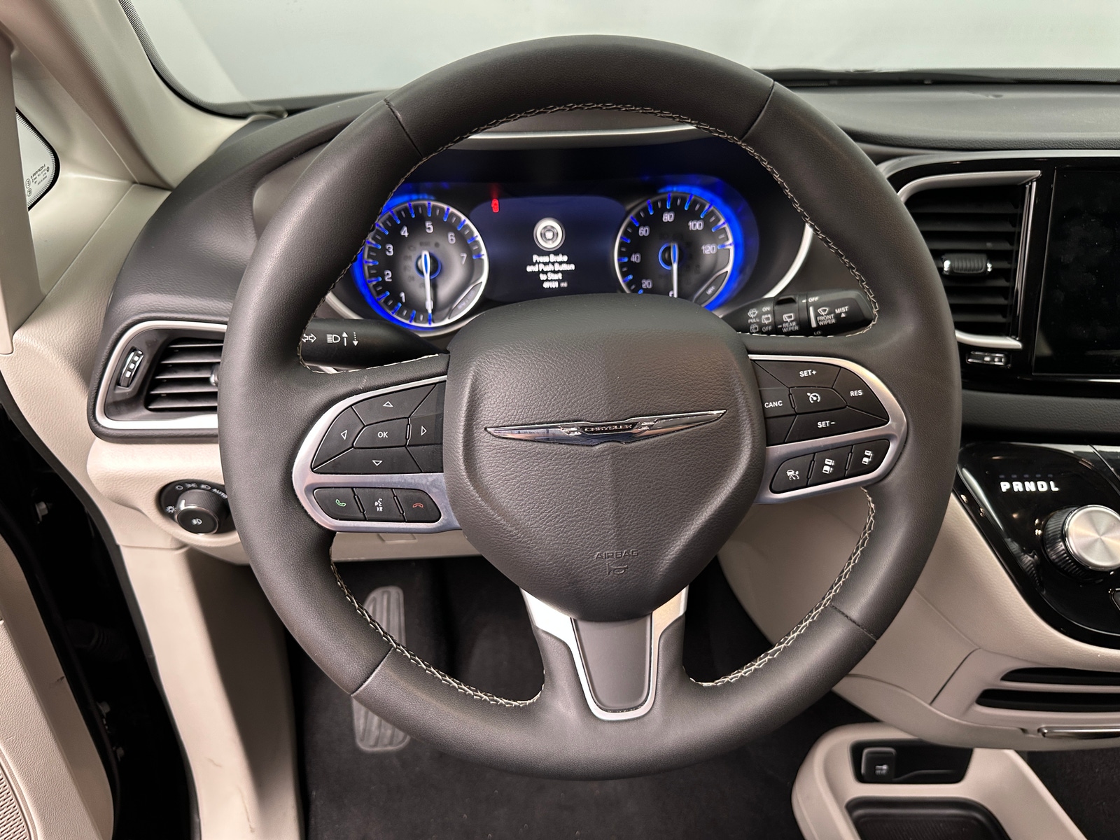 Thumbnail: 2024 Chrysler Pacifica - 4