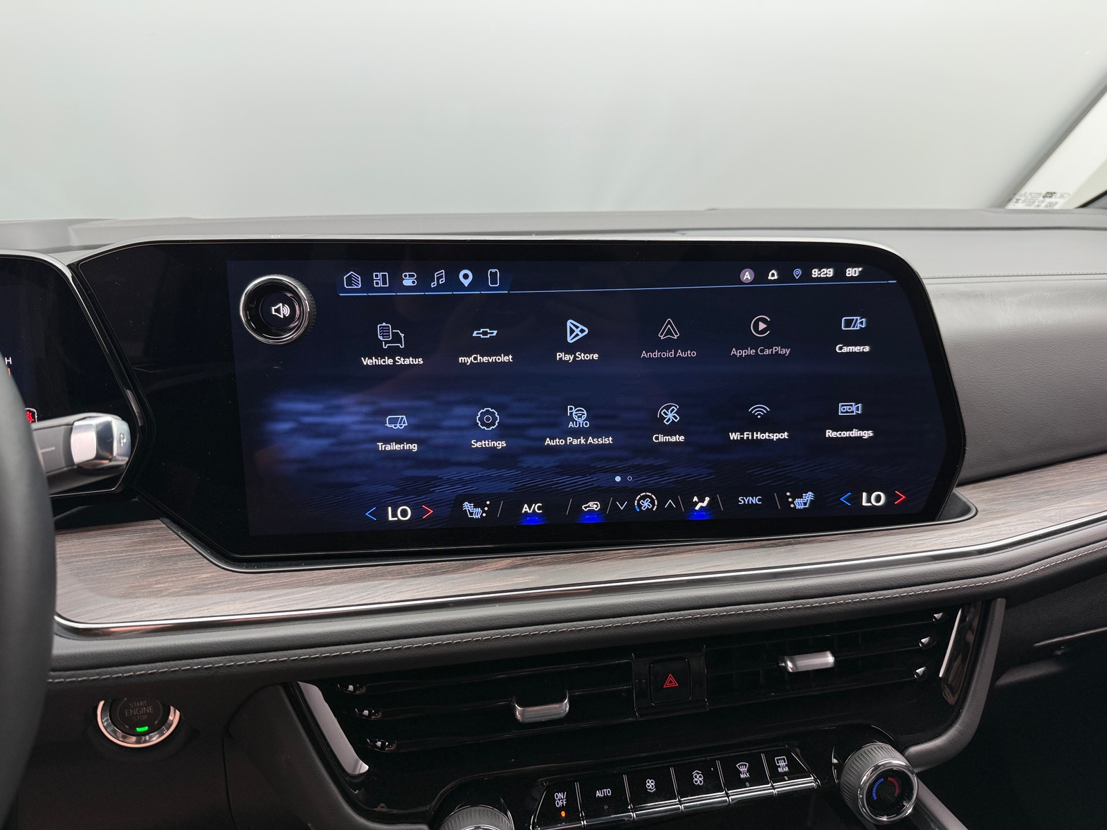 Thumbnail: 2026 Chevrolet Suburban - 3