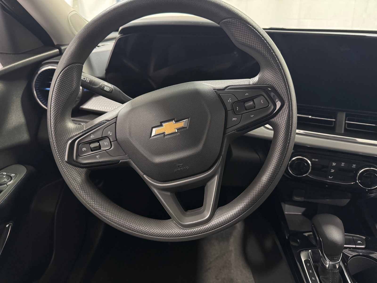 Thumbnail: 2025 Chevrolet Trax - 5