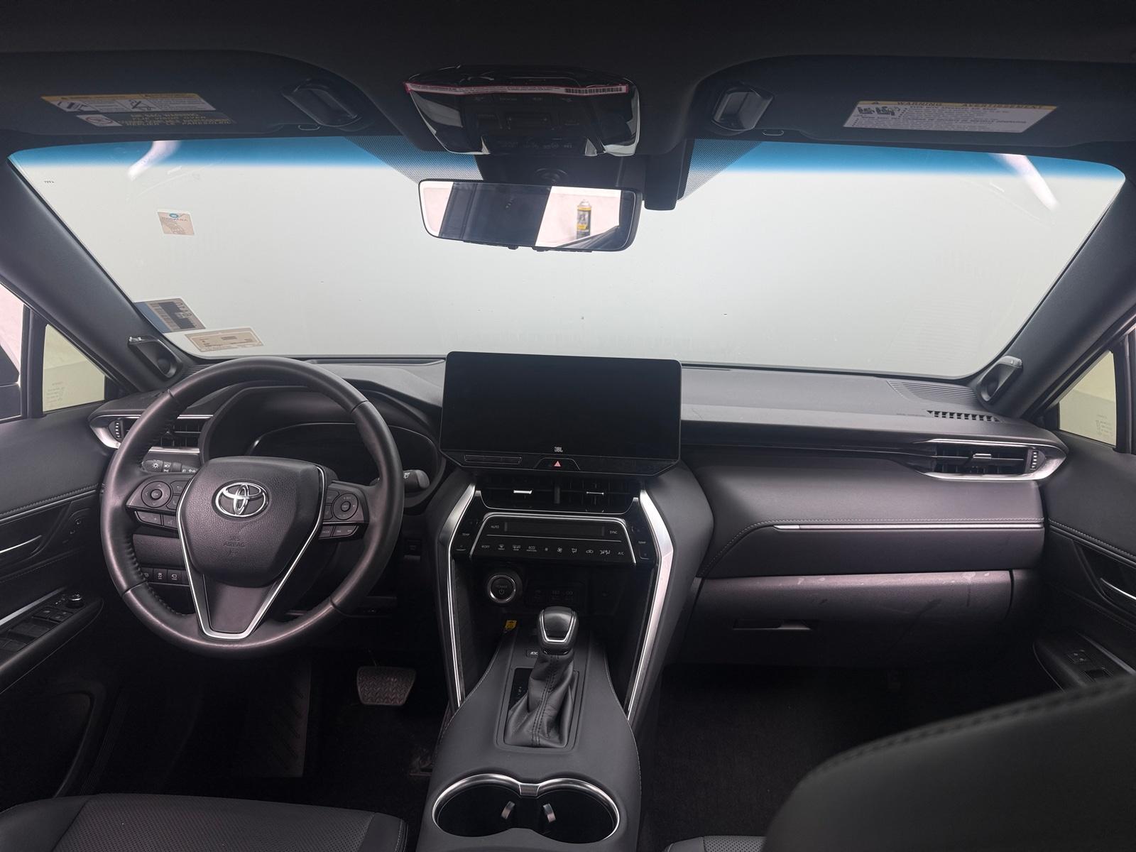 Thumbnail: 2023 Toyota Venza - 3