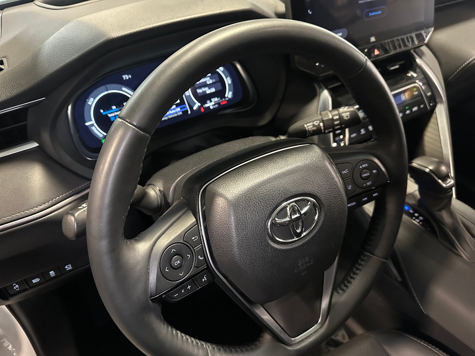 Thumbnail: 2023 Toyota Venza - 5