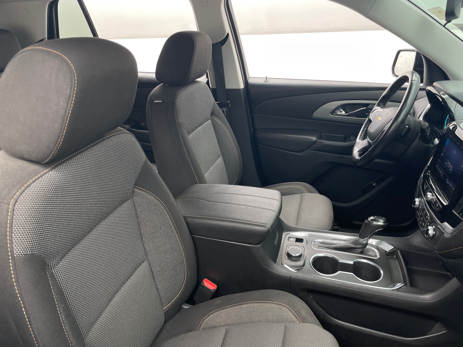 Thumbnail: 2020 Chevrolet Traverse - 2
