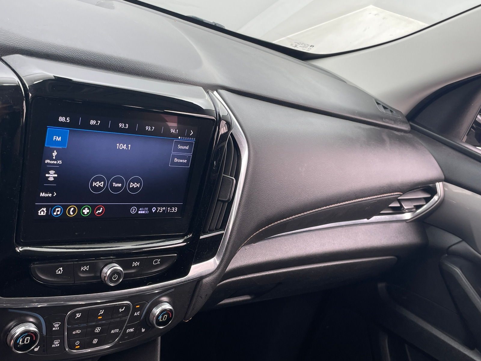 Thumbnail: 2020 Chevrolet Traverse - 4