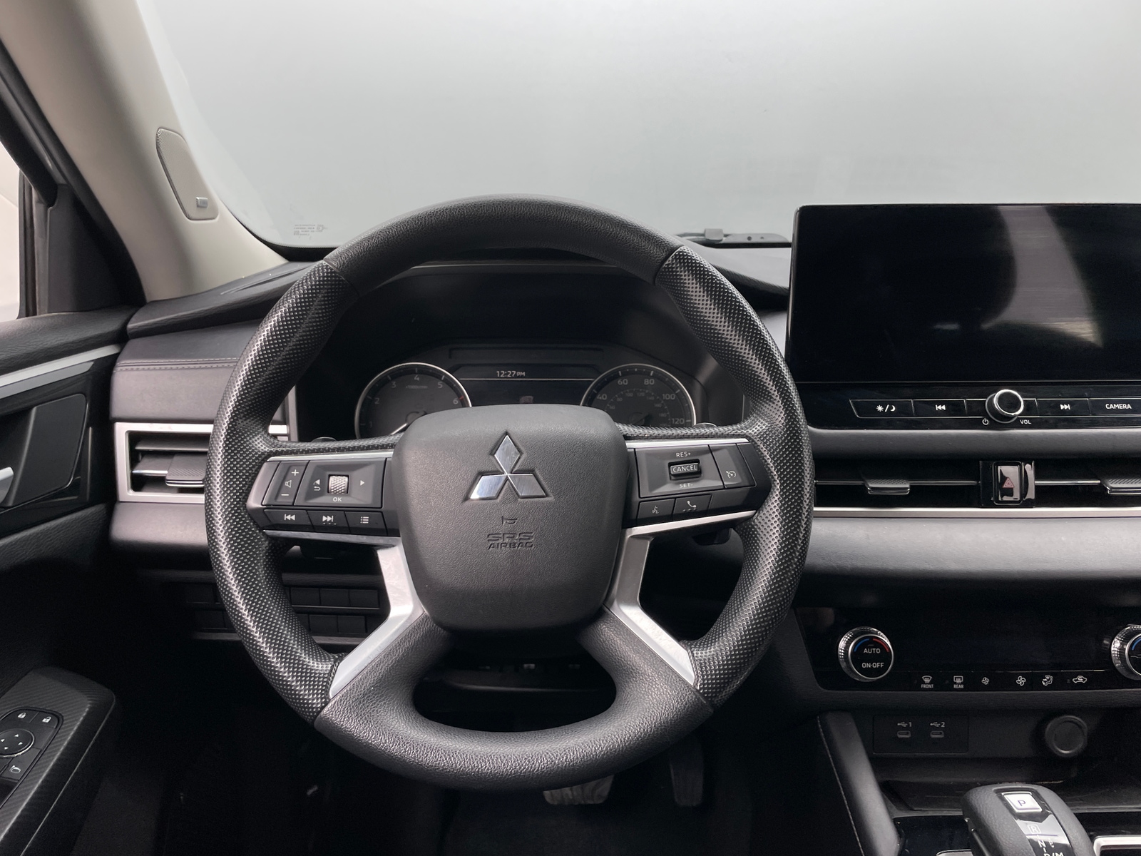 Thumbnail: 2025 Mitsubishi Outlander - 5