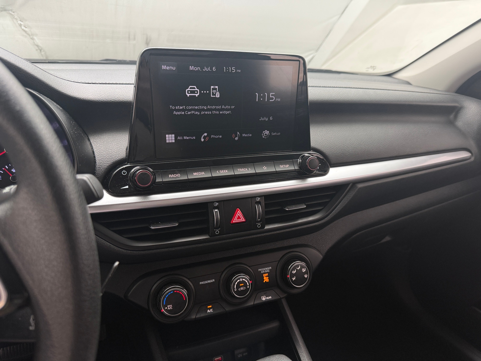 Thumbnail: 2023 Kia Forte - 4