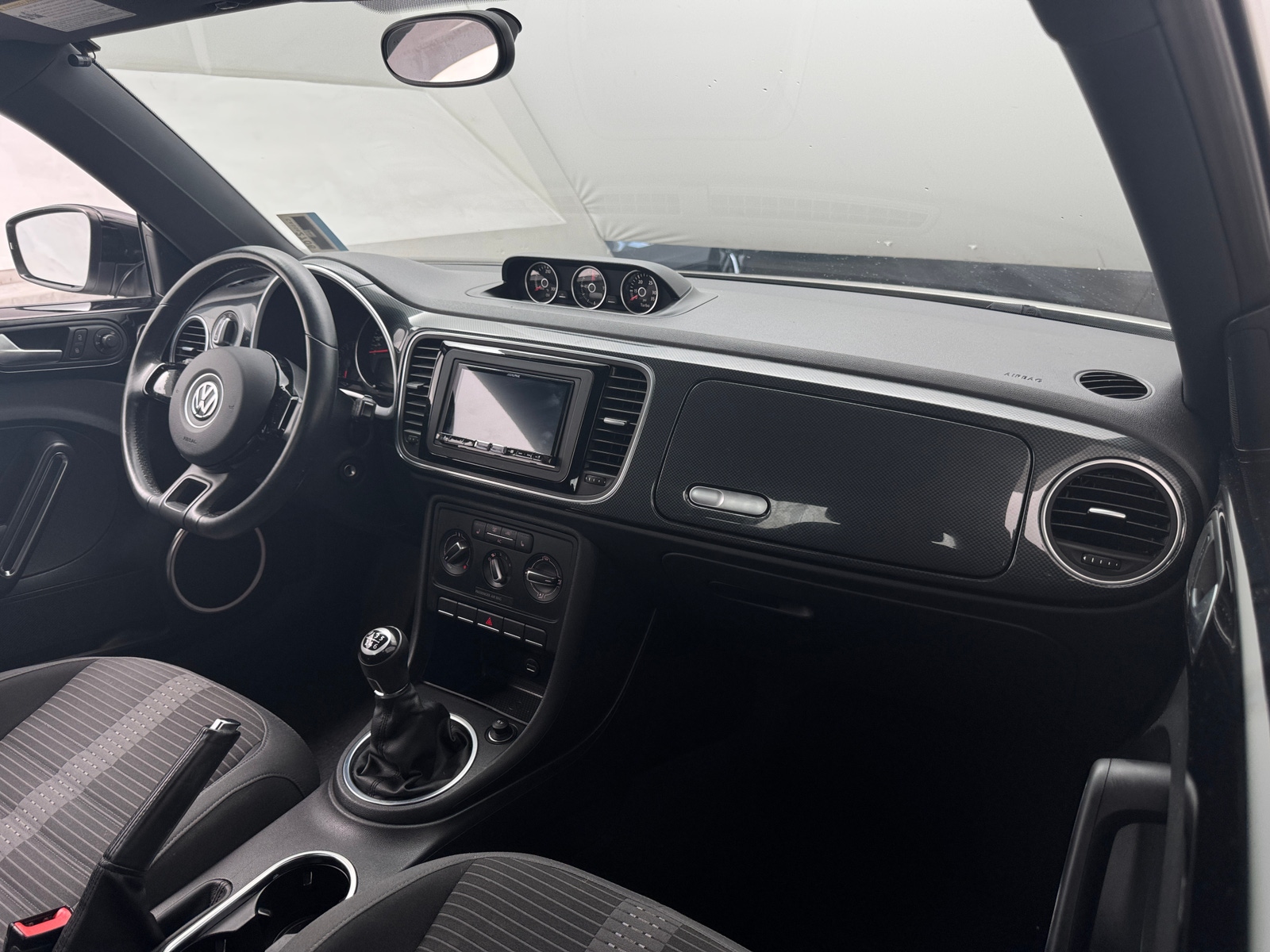 Thumbnail: 2012 Volkswagen Beetle - 3