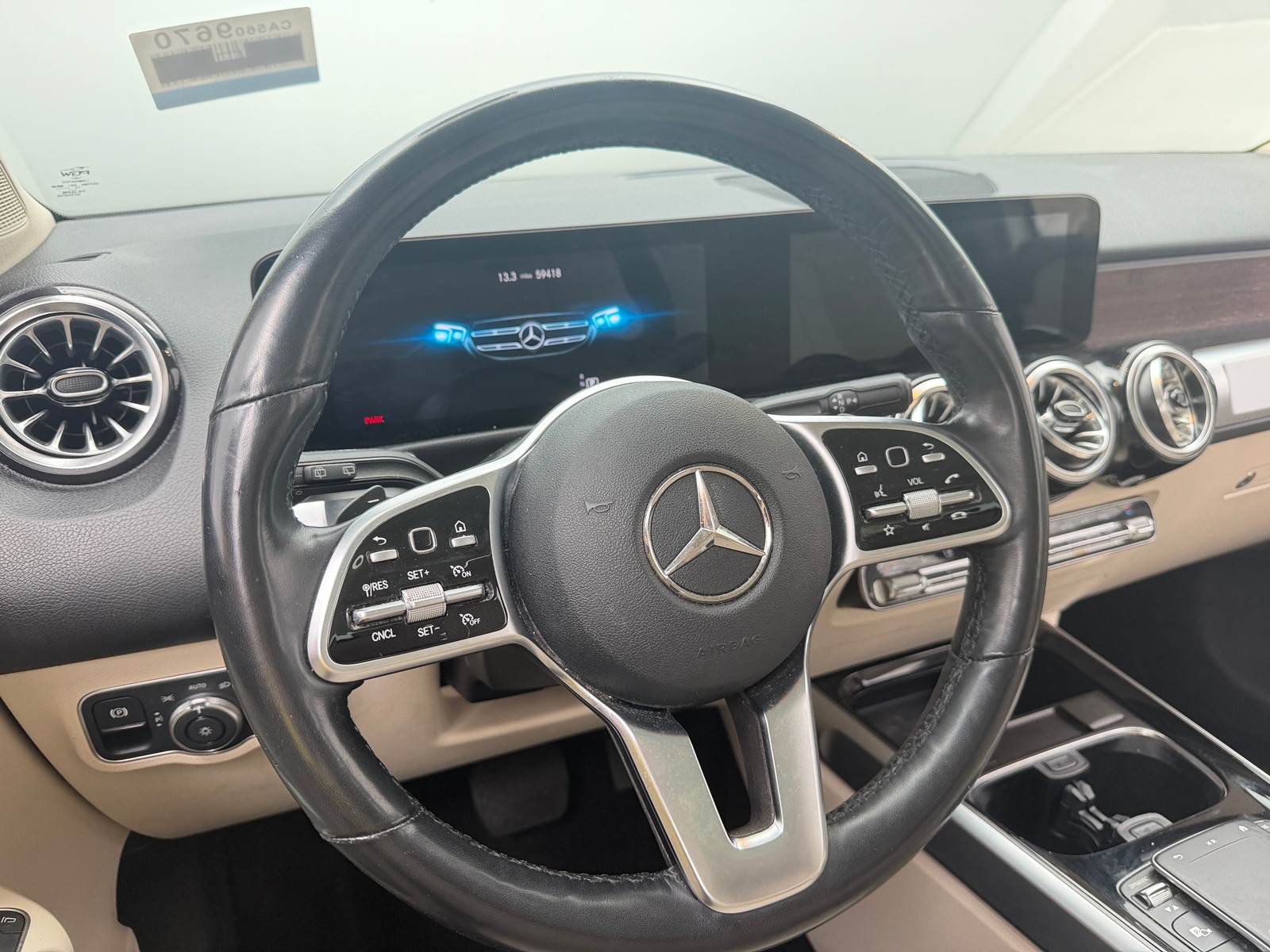 Thumbnail: 2022 Mercedes-Benz GLB - 4