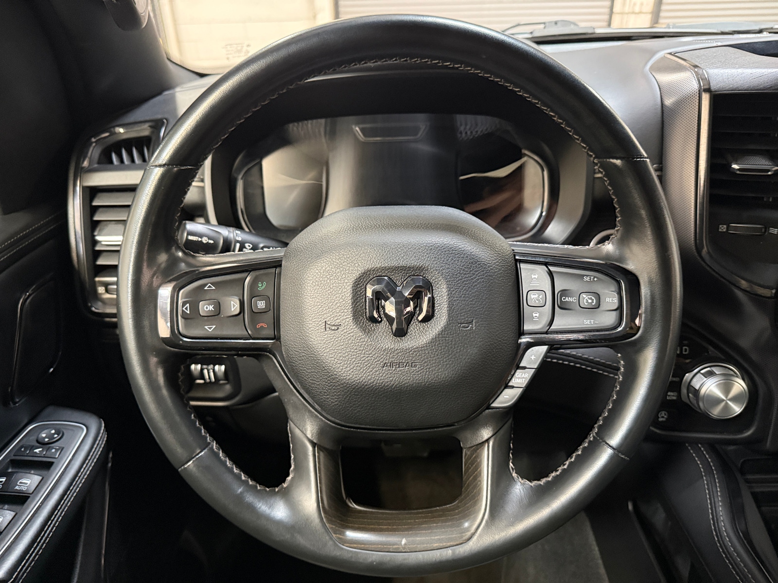 Thumbnail: 2023 RAM 1500 - 4