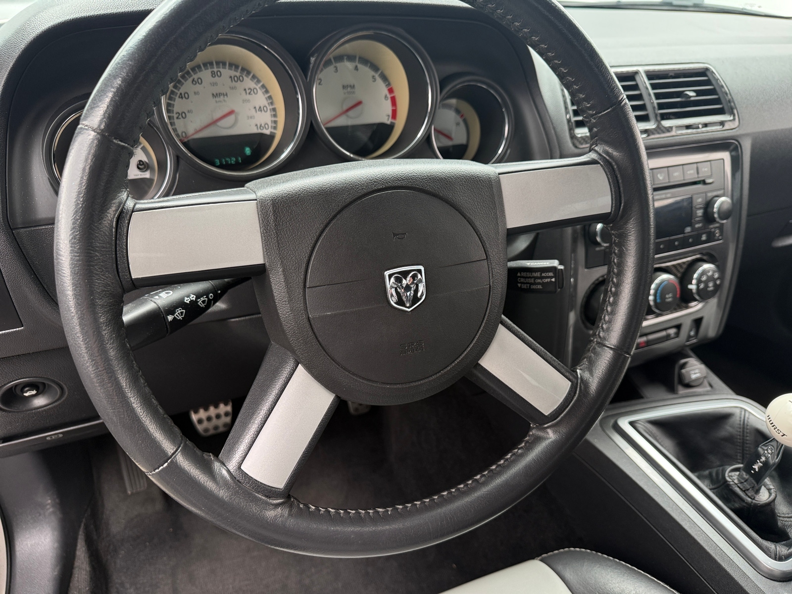 Thumbnail: 2010 Dodge Challenger - 4