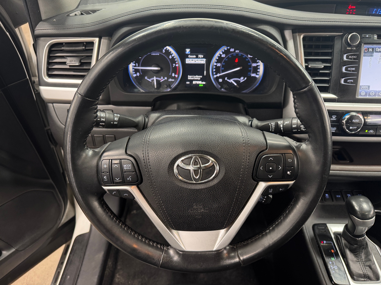 Thumbnail: 2018 Toyota Highlander - 4