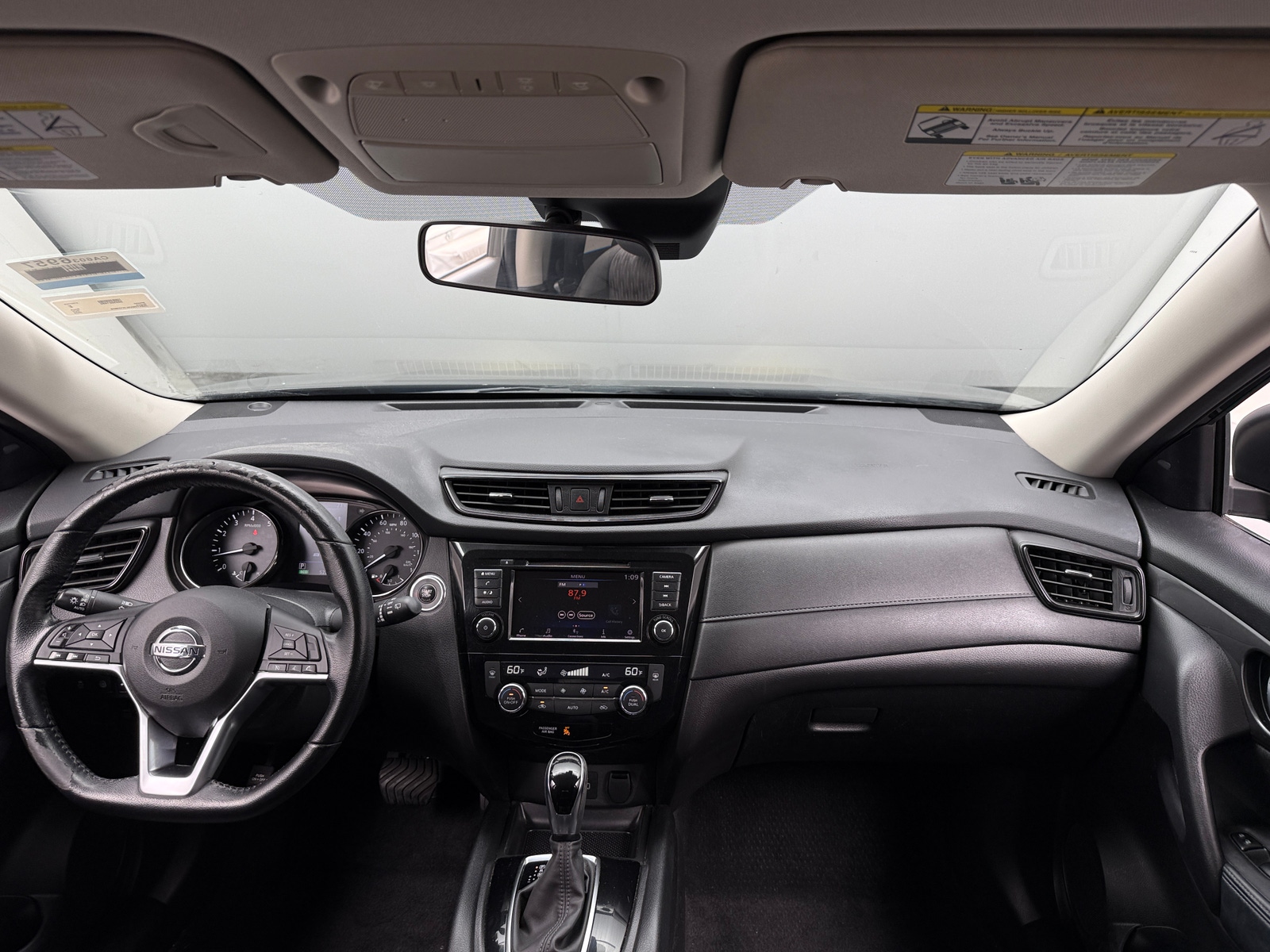 Thumbnail: 2020 Nissan Rogue - 3
