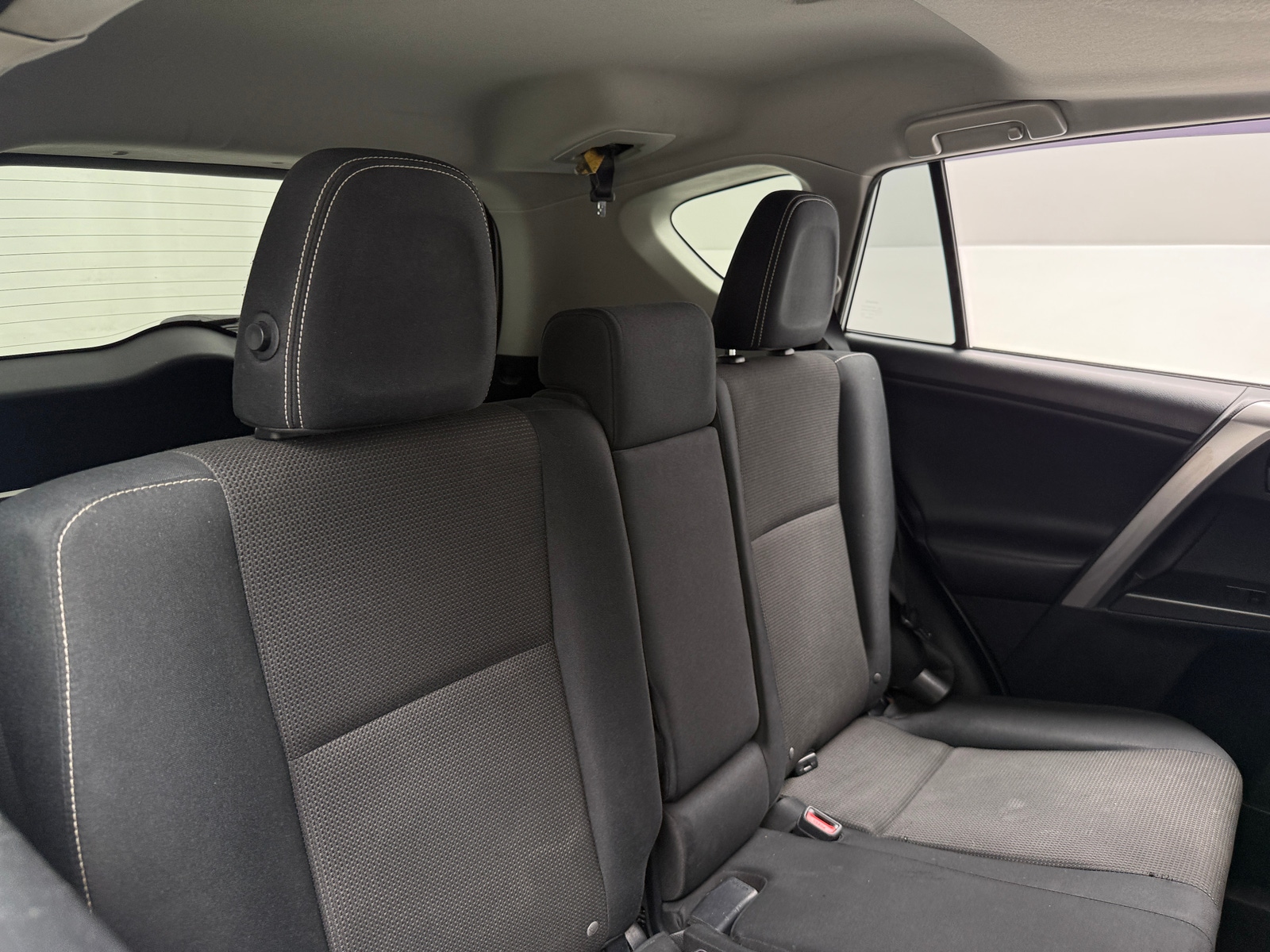 Thumbnail: 2016 Toyota RAV4 - 6