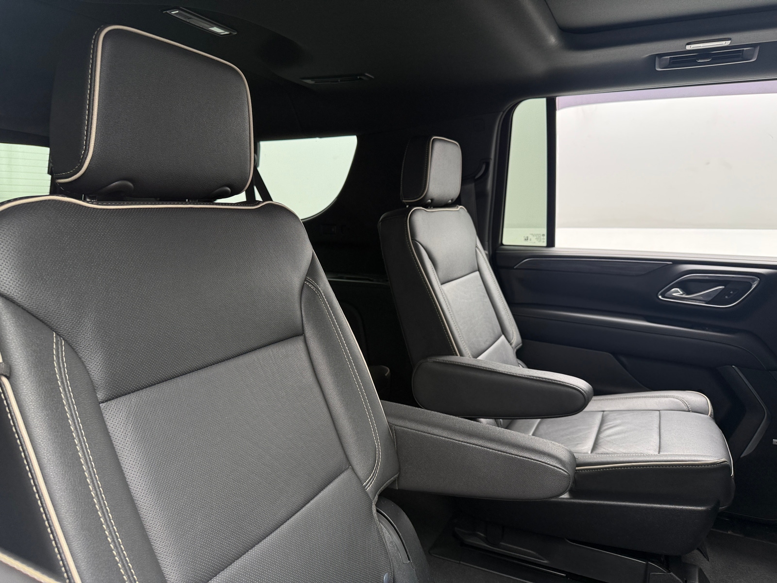 Thumbnail: 2023 GMC Yukon XL - 5