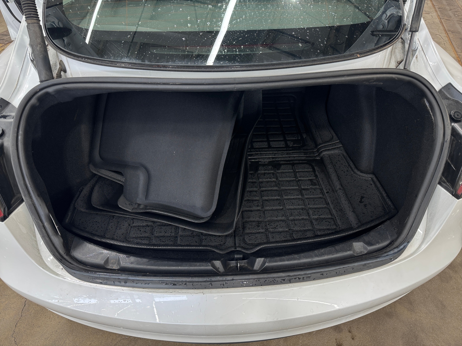 Thumbnail: 2023 Tesla Model 3 - 6