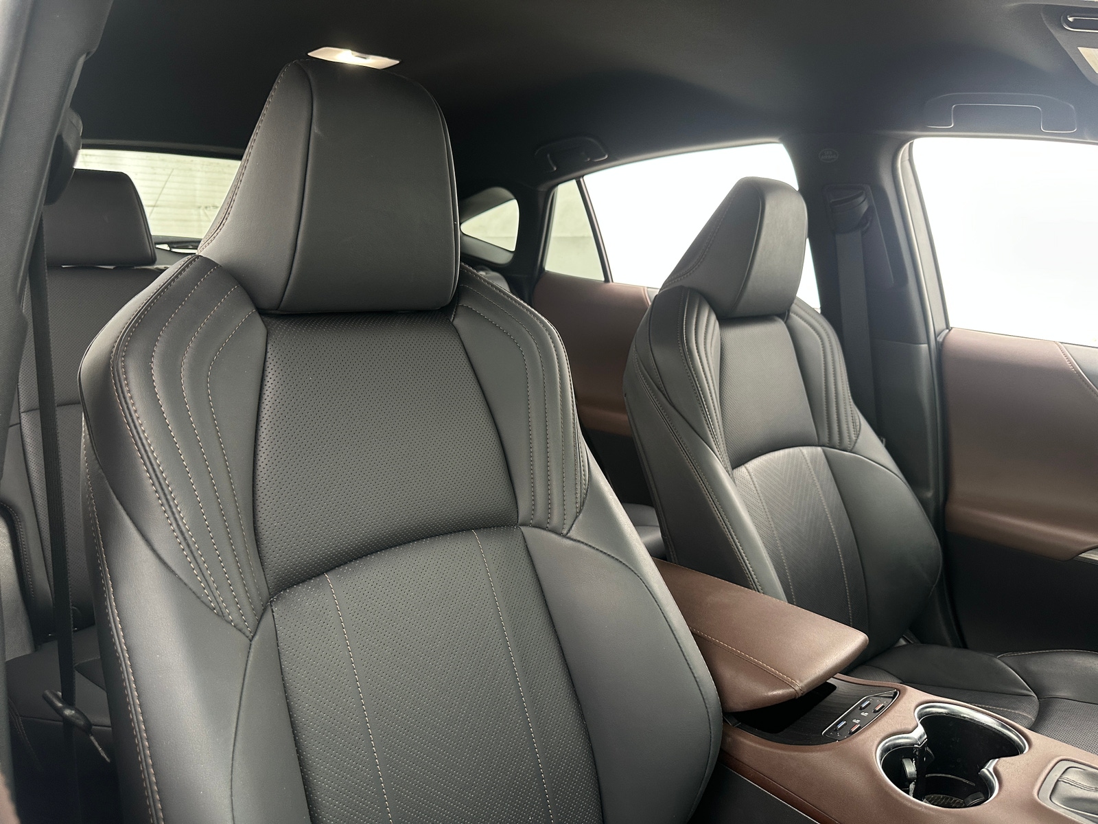 Thumbnail: 2021 Toyota Venza - 2