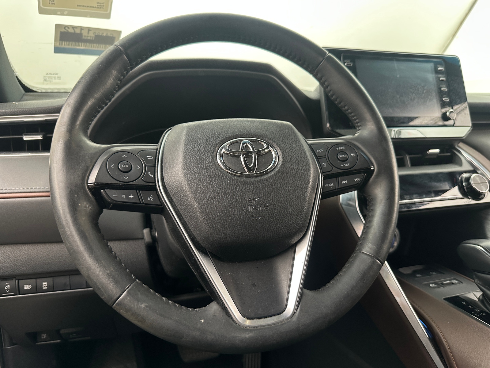 Thumbnail: 2021 Toyota Venza - 5