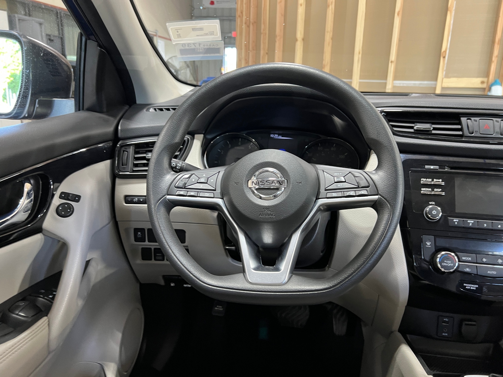 Thumbnail: 2018 Nissan Rogue Sport - 5