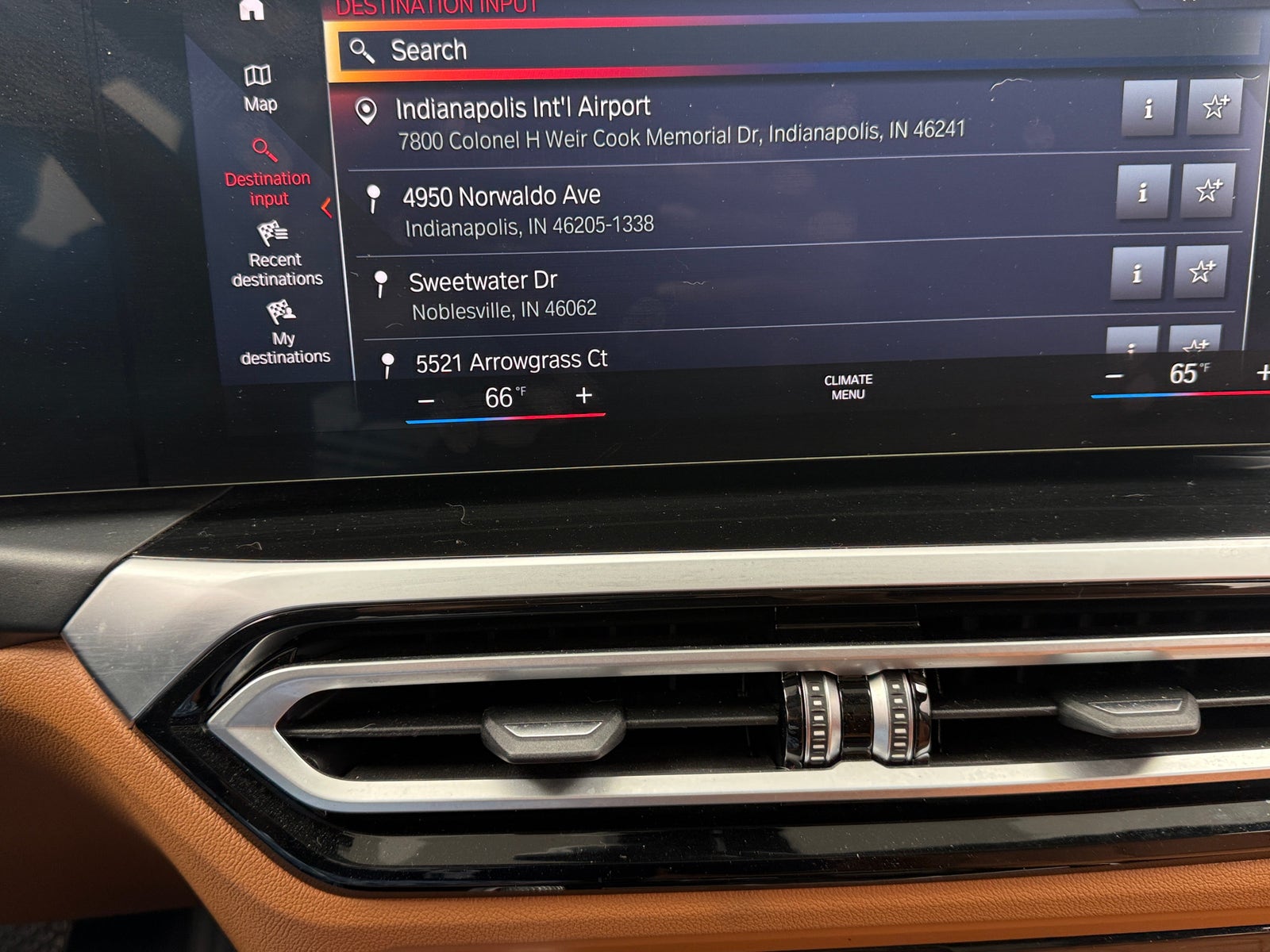 Thumbnail: 2023 BMW i4 - 3