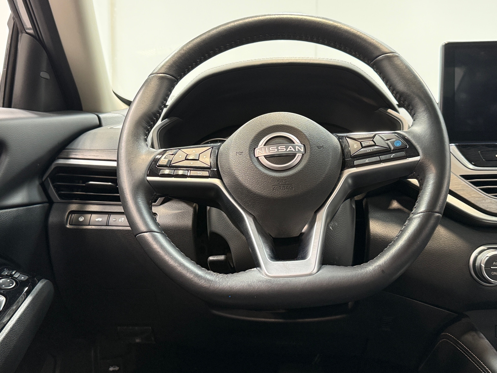 Thumbnail: 2023 Nissan Altima - 4