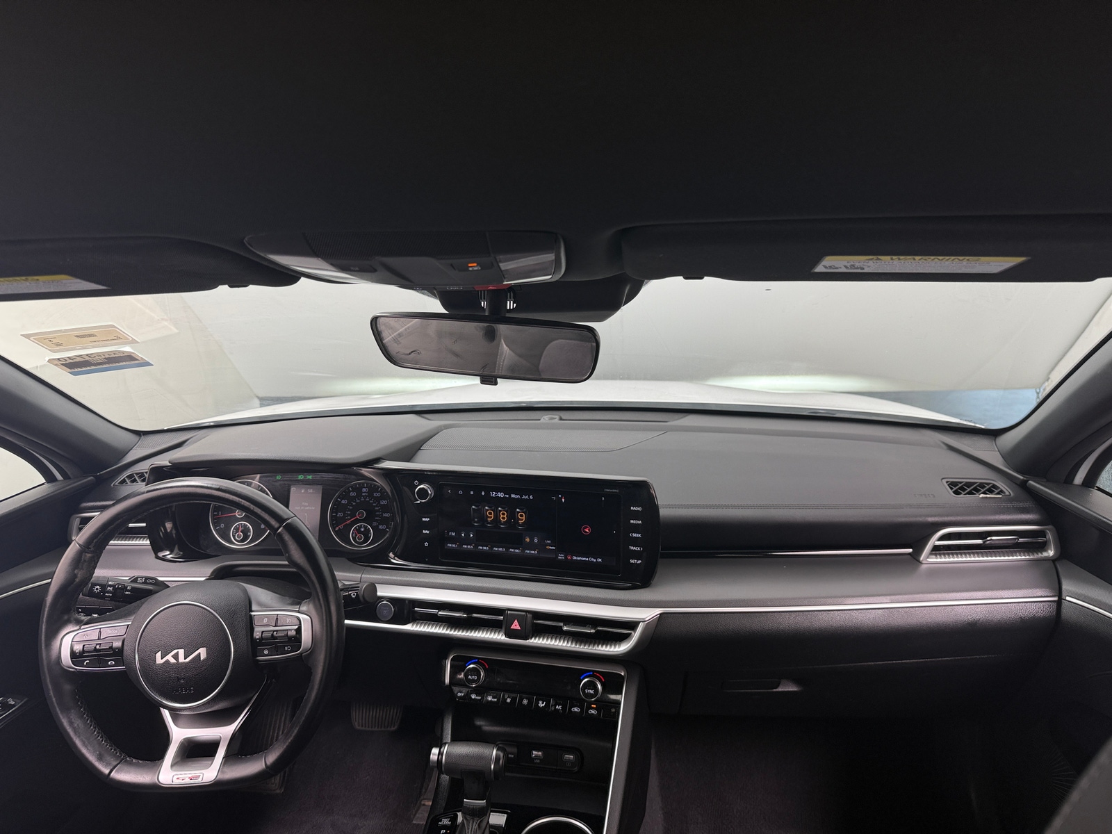 Thumbnail: 2022 Kia K5 - 2