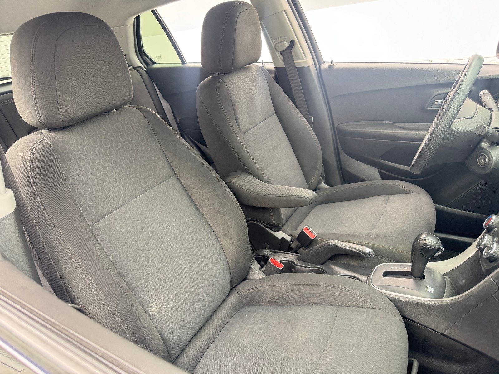 Thumbnail: 2021 Chevrolet Trax - 2