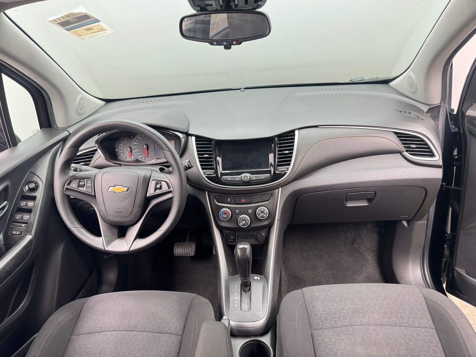 Thumbnail: 2021 Chevrolet Trax - 3