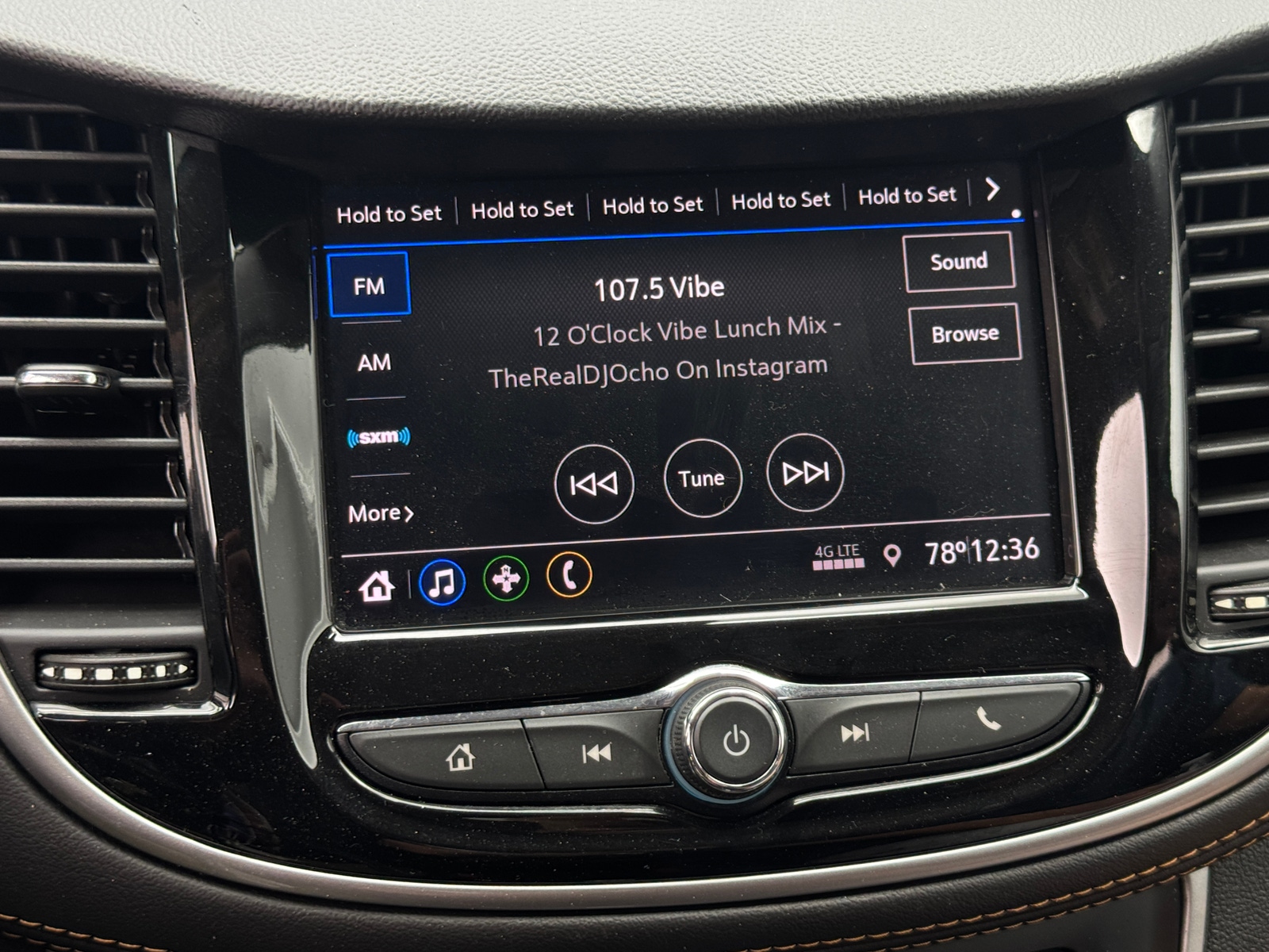 Thumbnail: 2021 Chevrolet Trax - 4