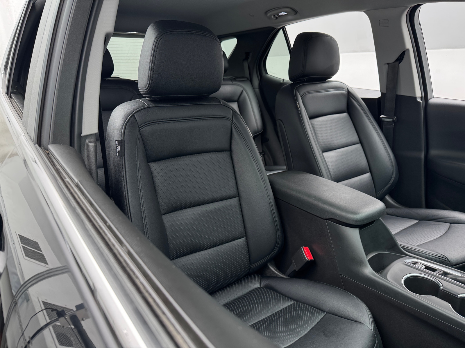 Thumbnail: 2022 Chevrolet Equinox - 2