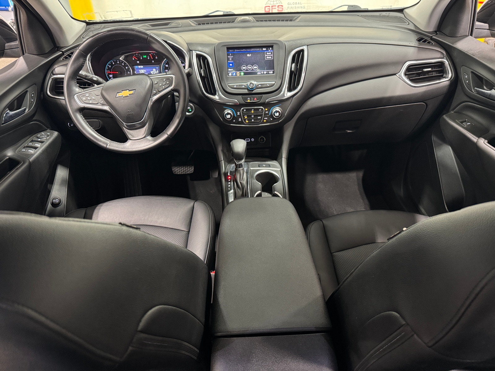 Thumbnail: 2022 Chevrolet Equinox - 3