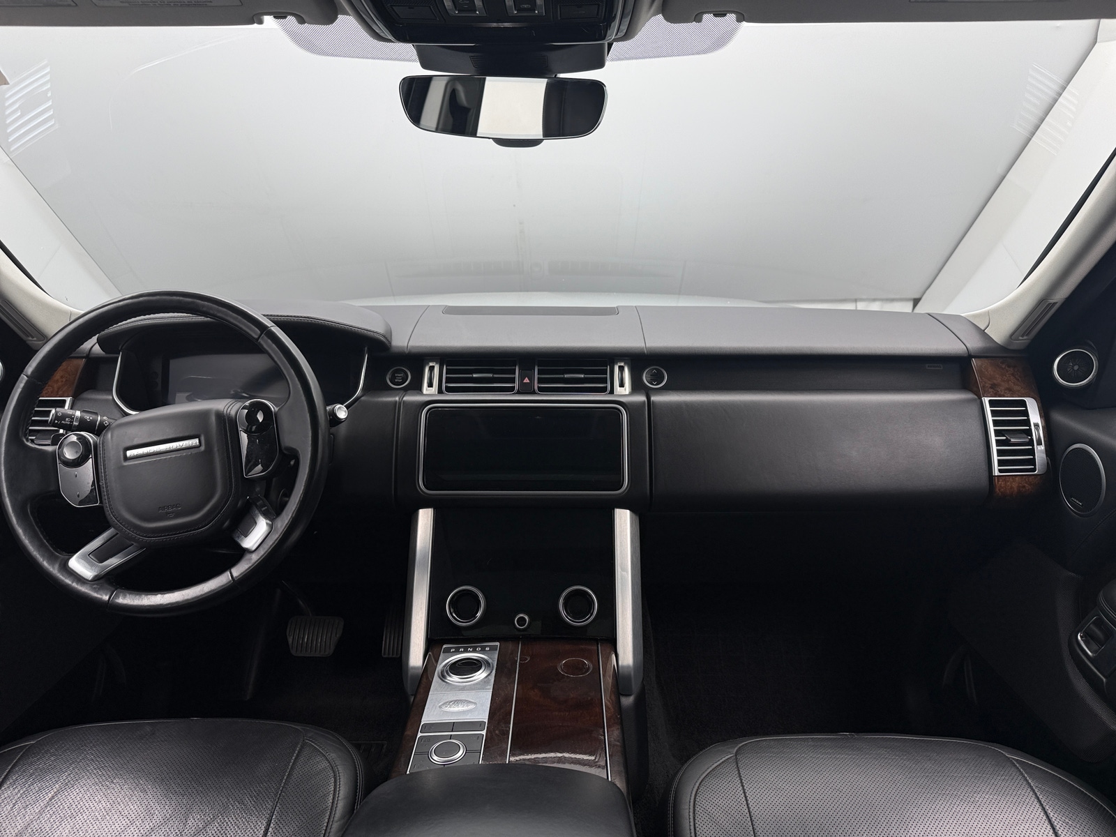 Thumbnail: 2020 Land Rover Range Rover - 2