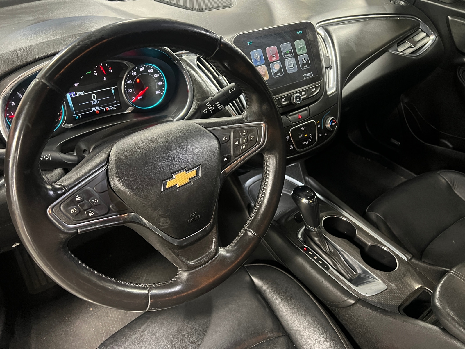 Thumbnail: 2017 Chevrolet Malibu - 4