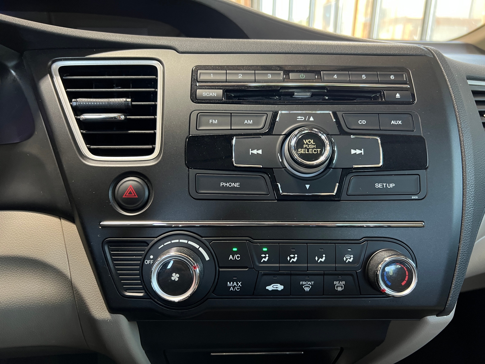 Thumbnail: 2015 Honda Civic - 4