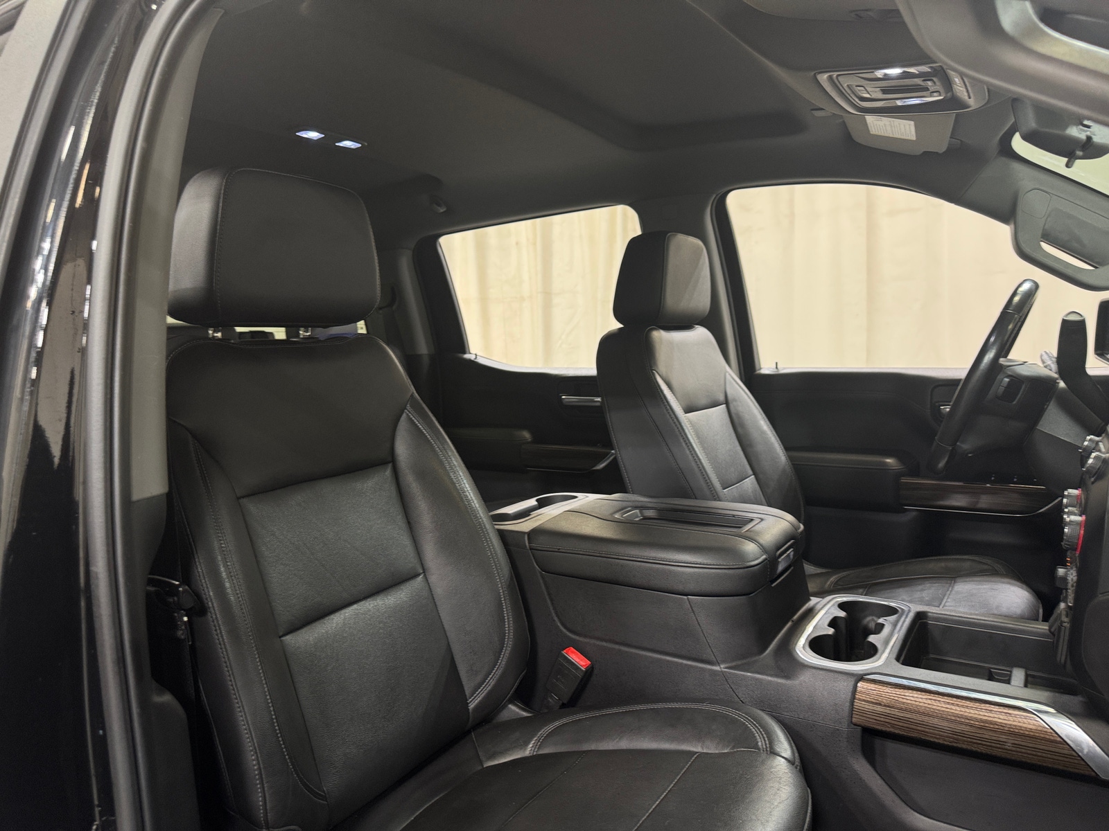 Thumbnail: 2020 Chevrolet Silverado 1500 - 2