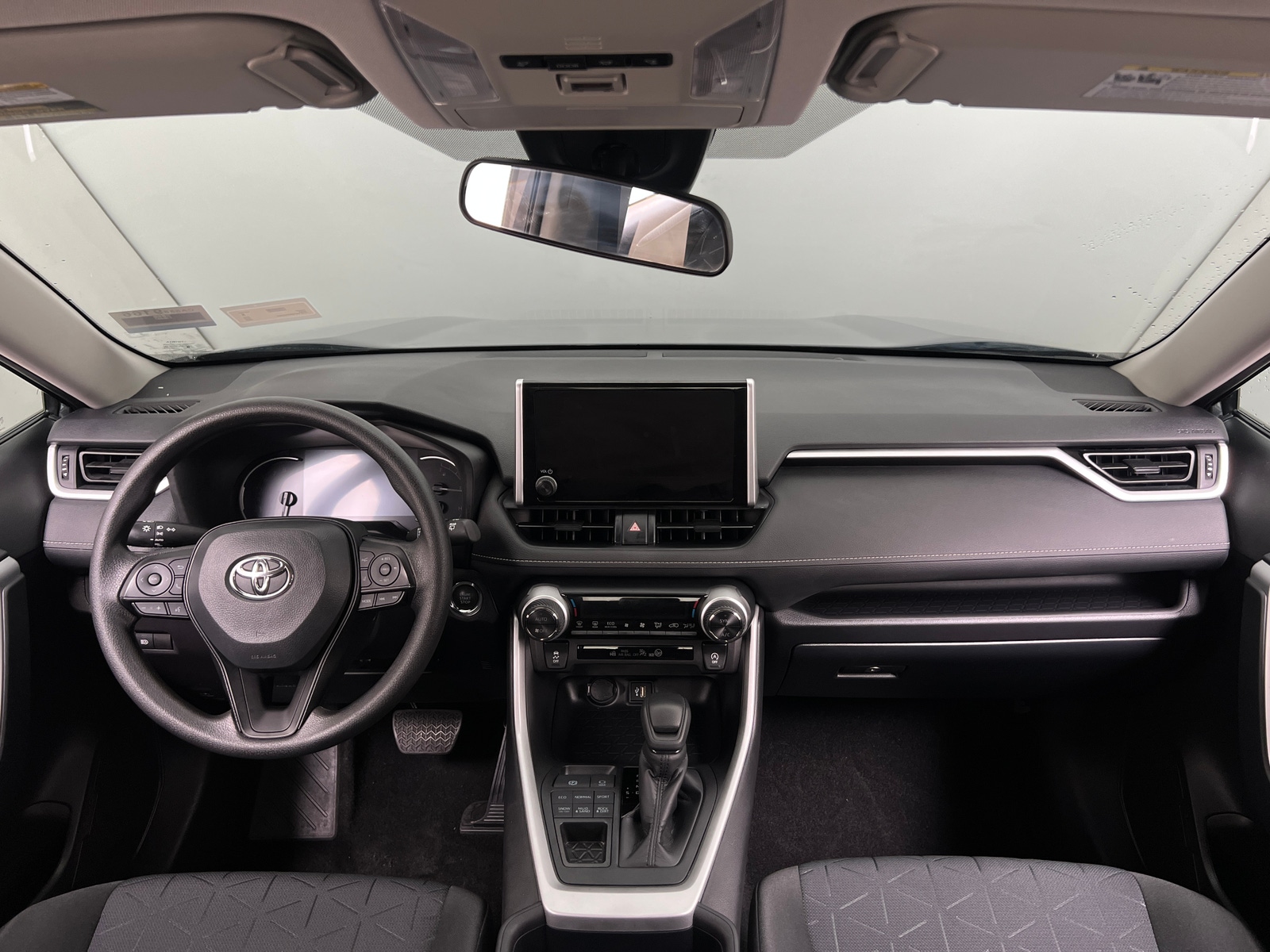 Thumbnail: 2025 Toyota RAV4 - 3