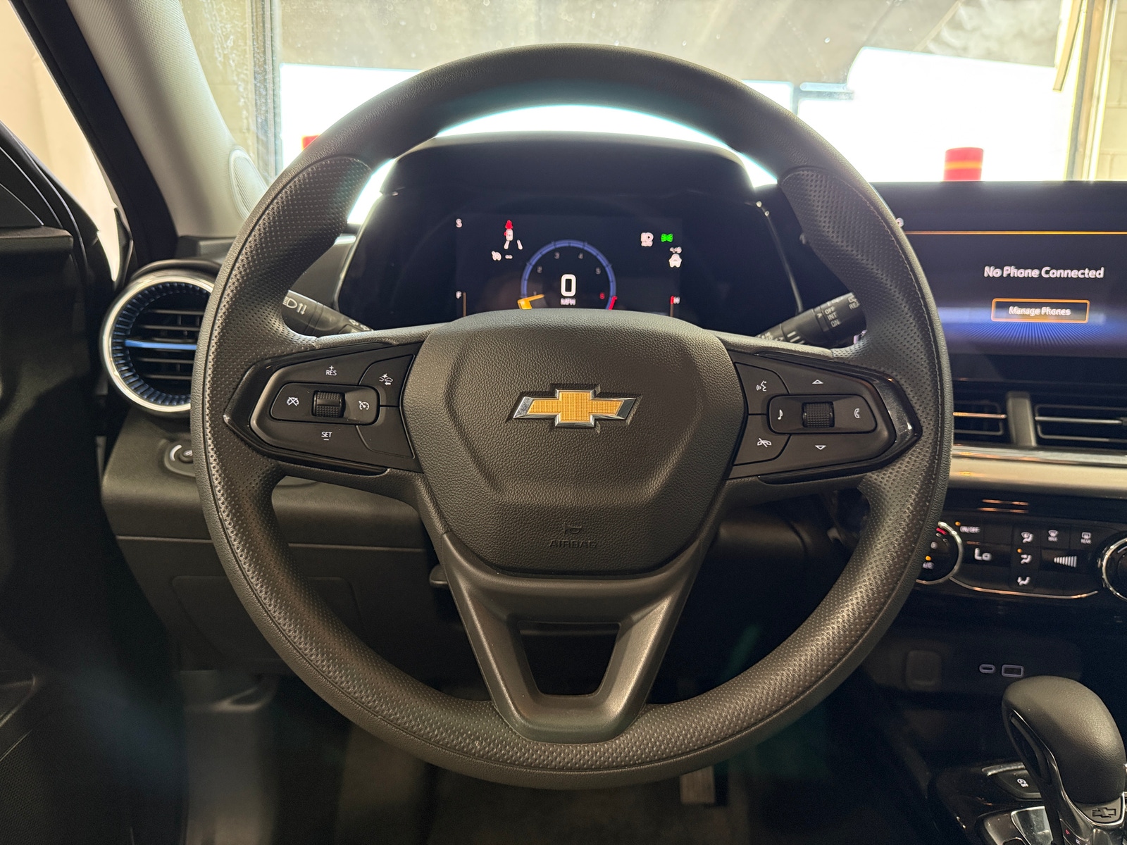 Thumbnail: 2025 Chevrolet Trax - 5