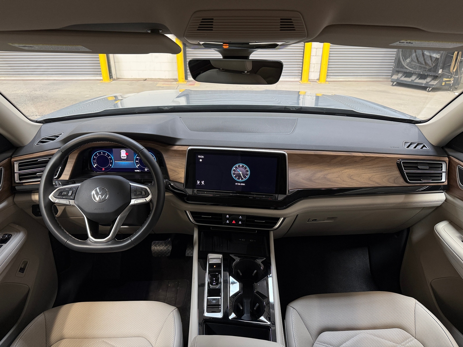 Thumbnail: 2026 Volkswagen Atlas - 2