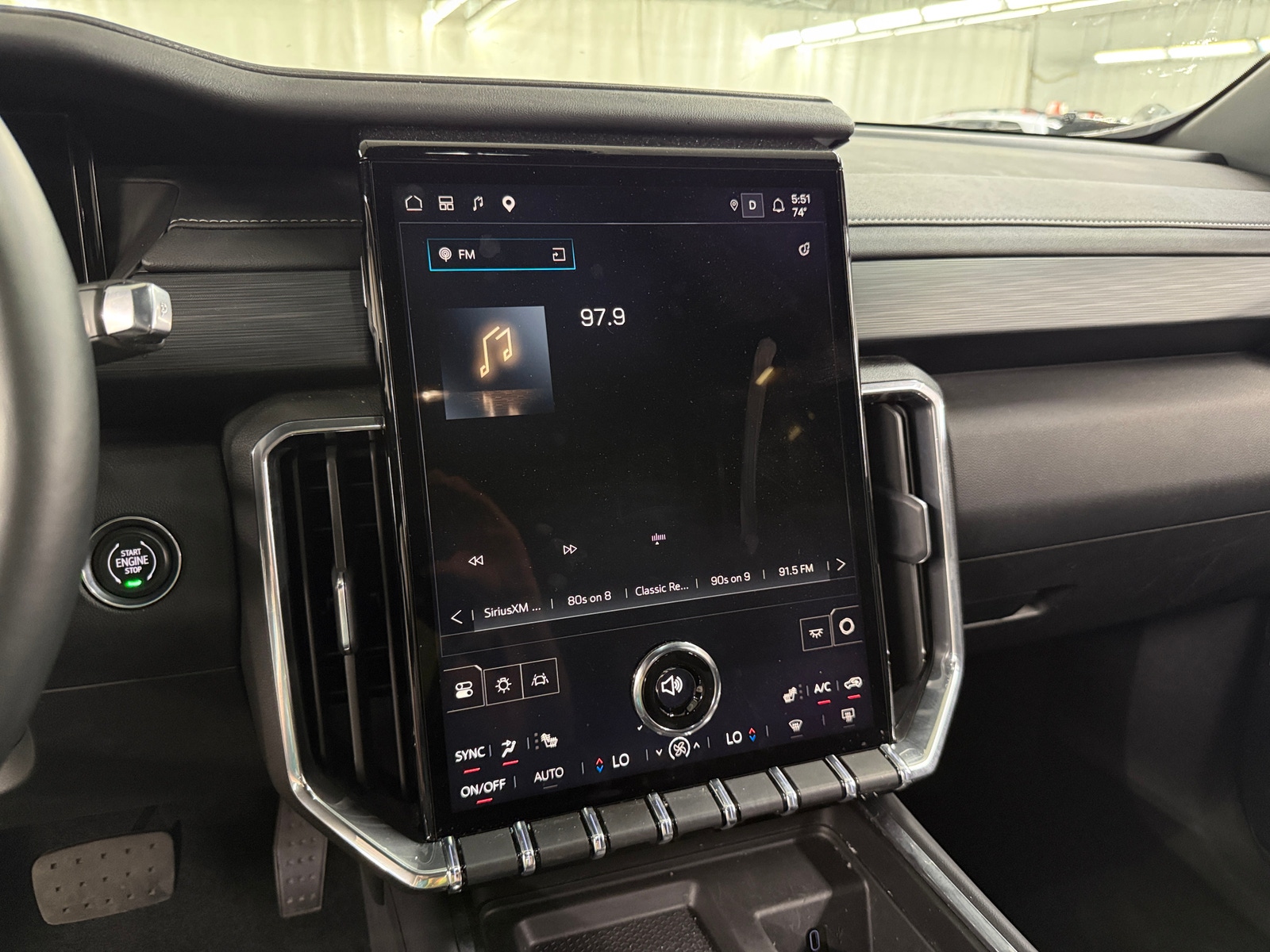 Thumbnail: 2025 GMC Acadia - 4