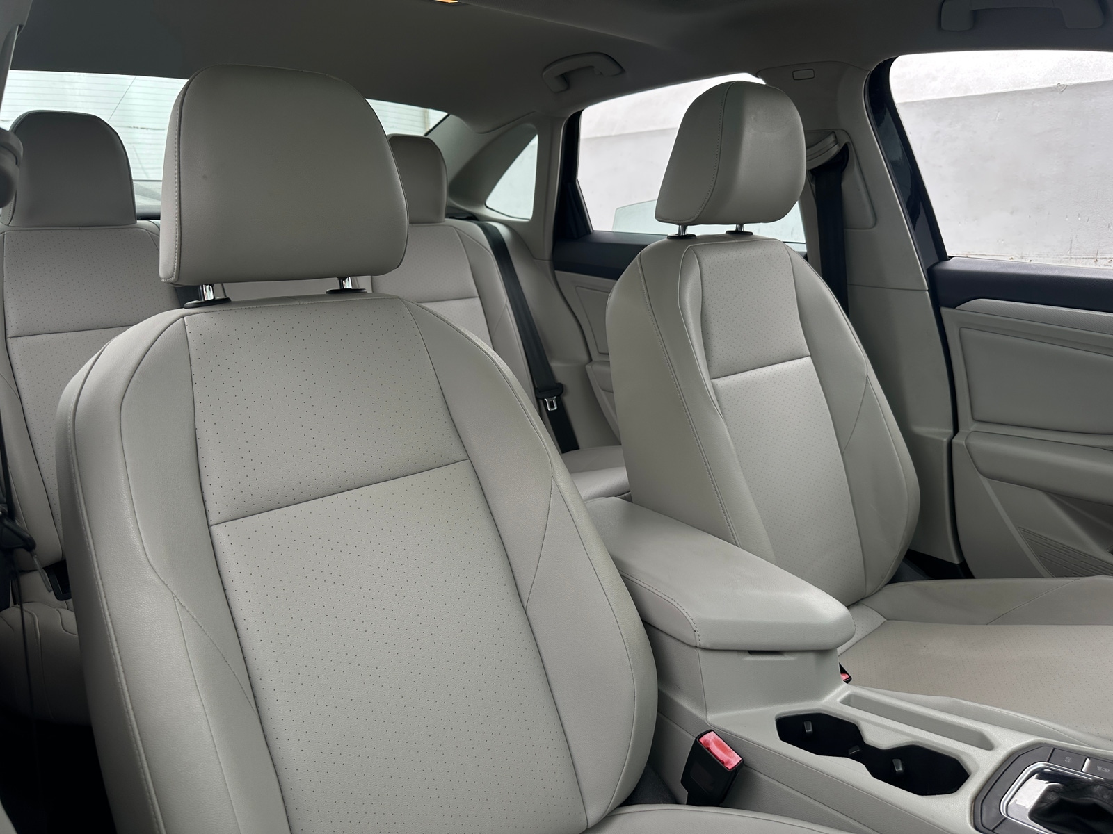 Thumbnail: 2019 Volkswagen Jetta - 2