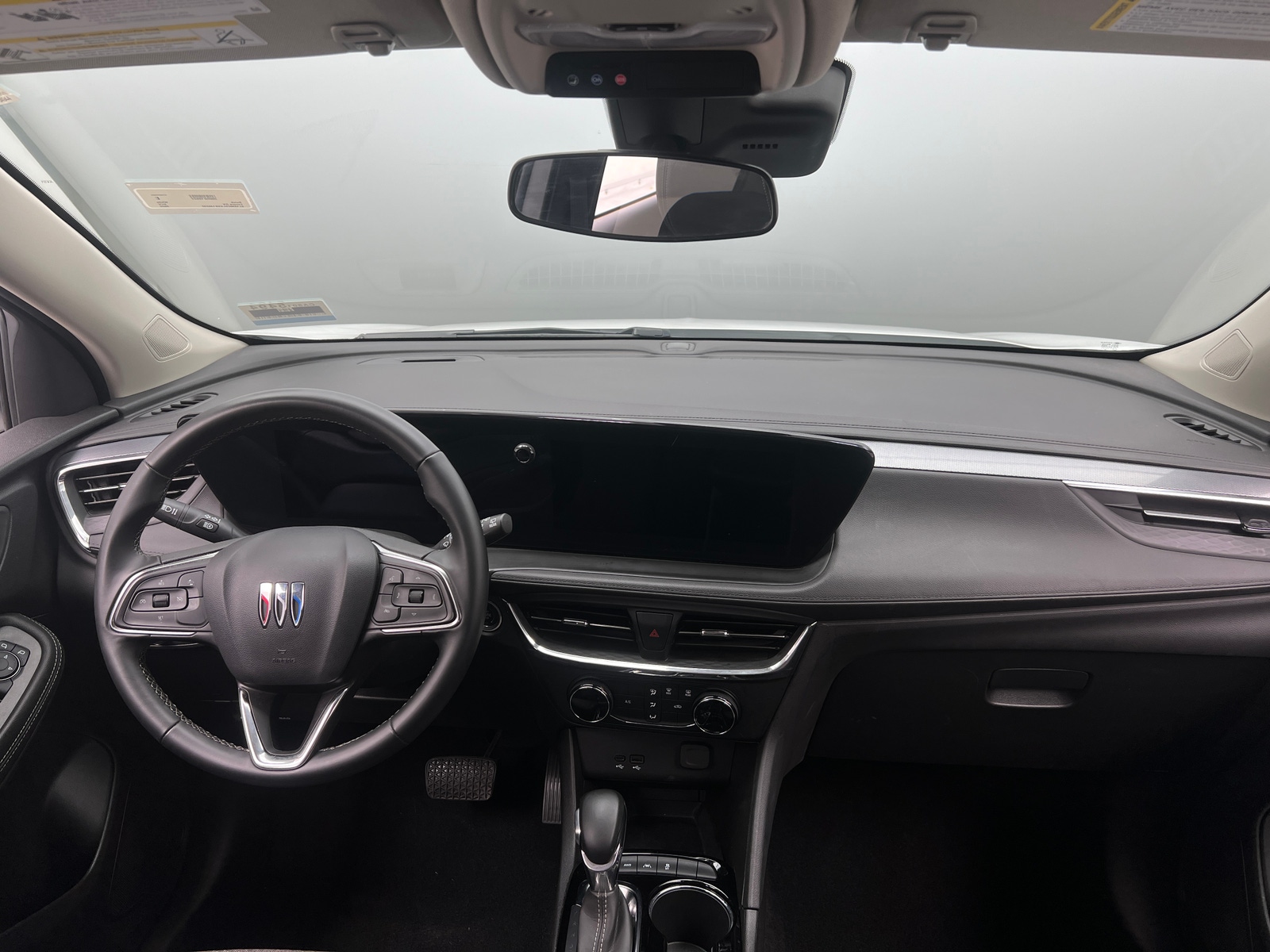 Thumbnail: 2025 Buick Encore GX - 3