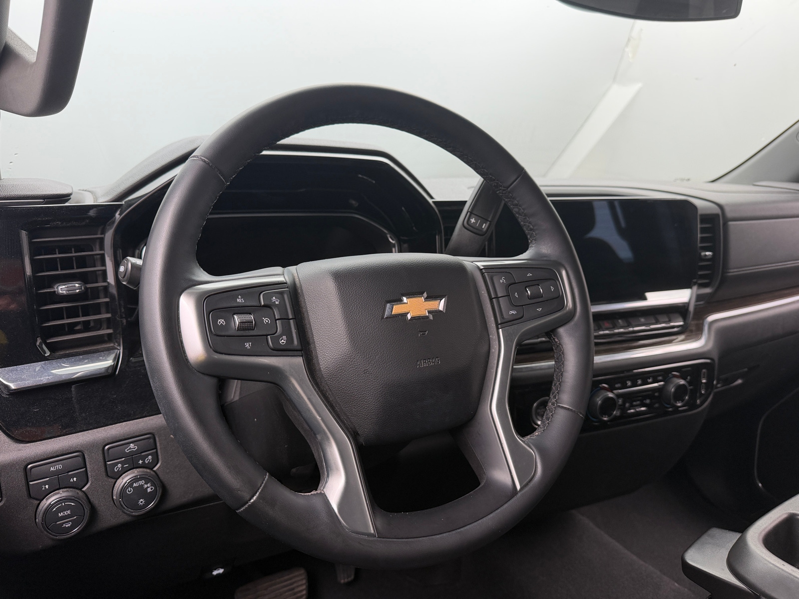 Thumbnail: 2023 Chevrolet Silverado 1500 - 5